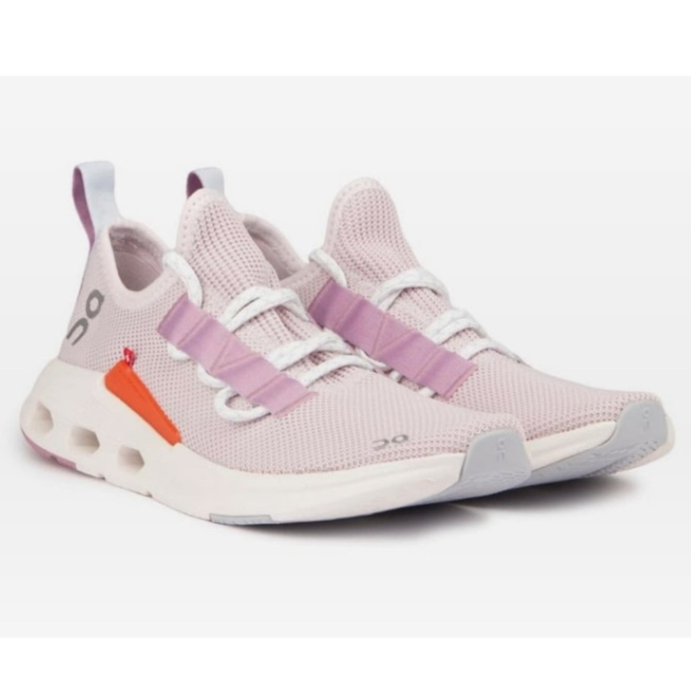 NWOT On Cloudeasy Pink Sneakers